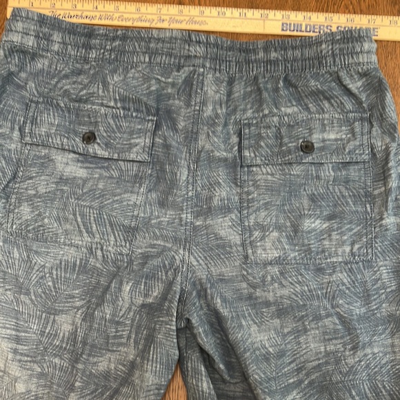 Mens Goodfellow & Co. Blue on Blue Palm Leaf design. Med. 34 waist. 7.5” inseam. - Picture 4 of 4